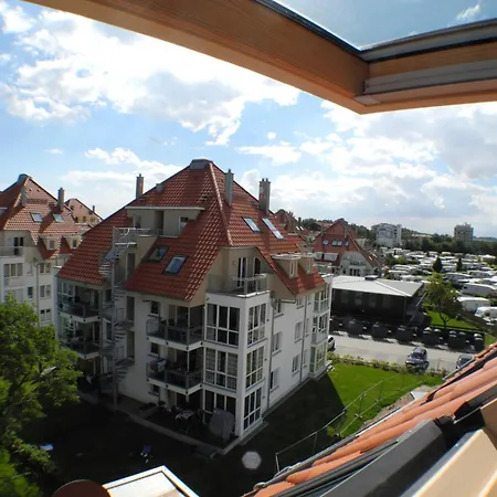 Wolkenlos 12 - * Großenbrode